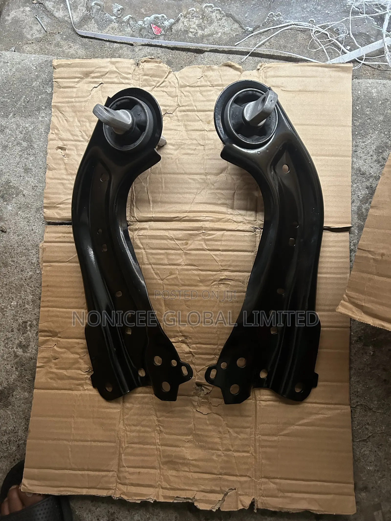 Rear Axle Control Arm for Toyota Rav4 2020