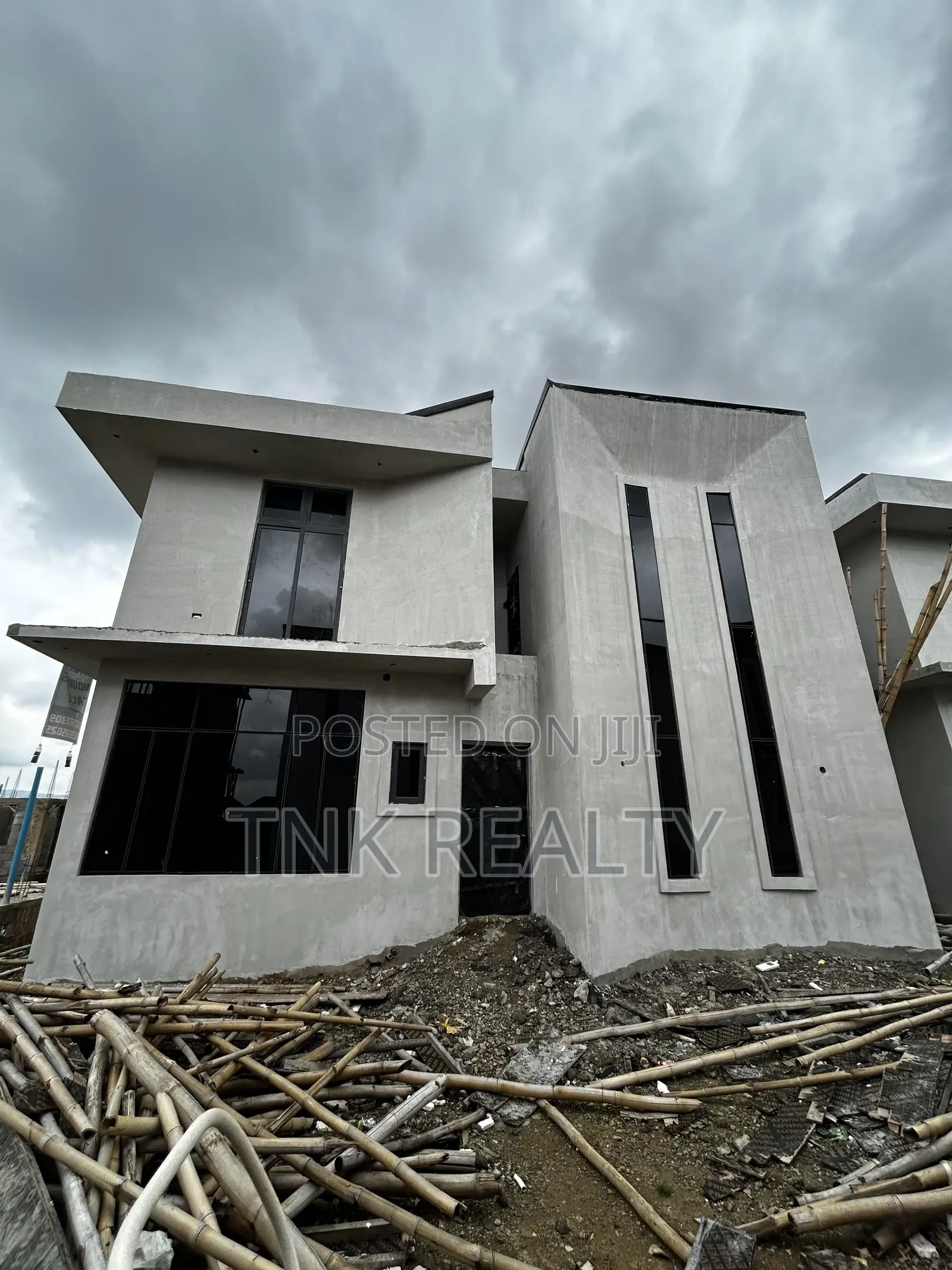 4bdrm Duplex in Katampe (Main) for sale