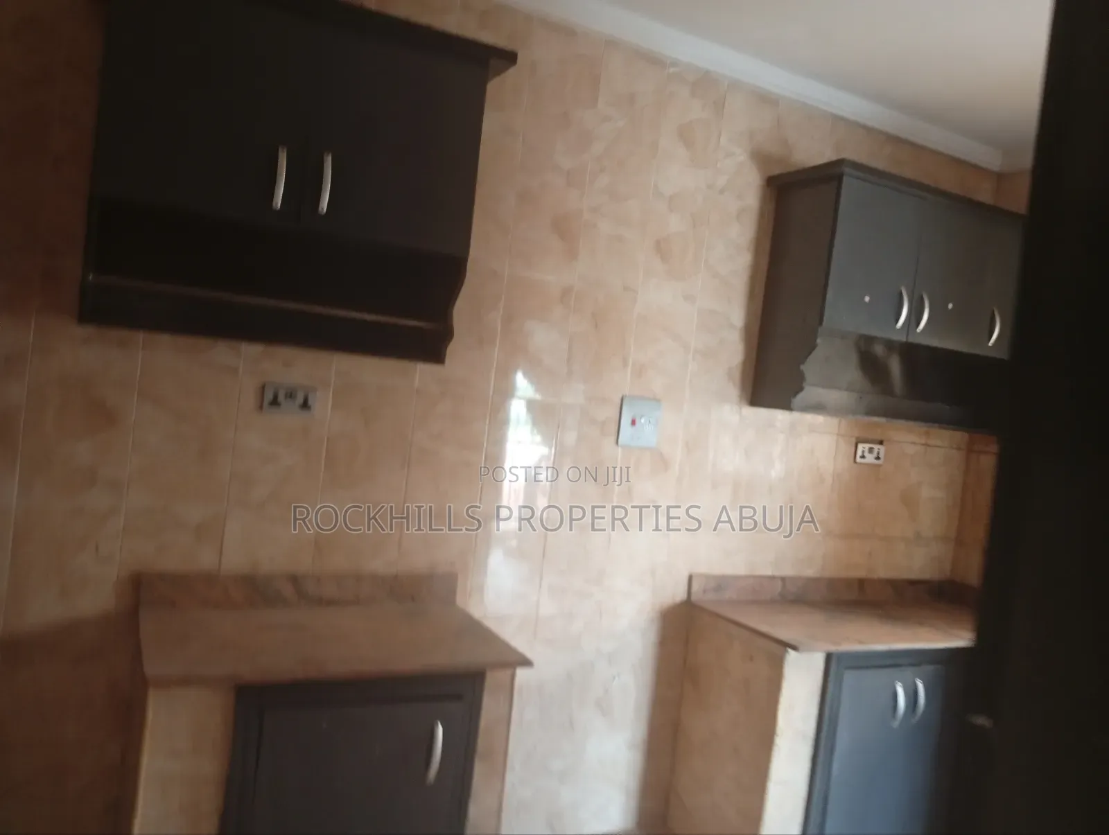 2bdrm Apartment in Chikakore Kubwa for rent