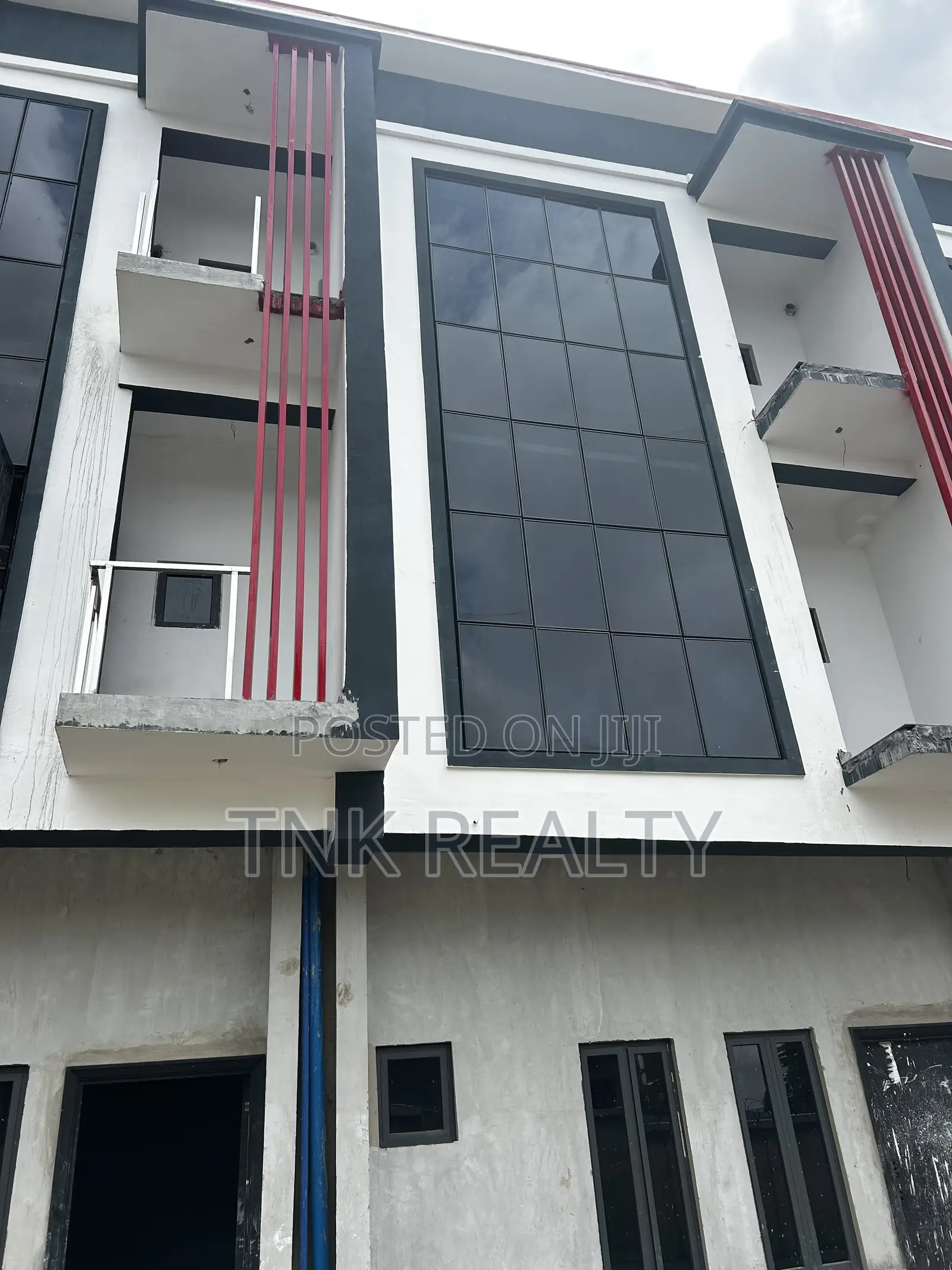 5bdrm Townhouse/Terrace in Katampe (Main) for sale