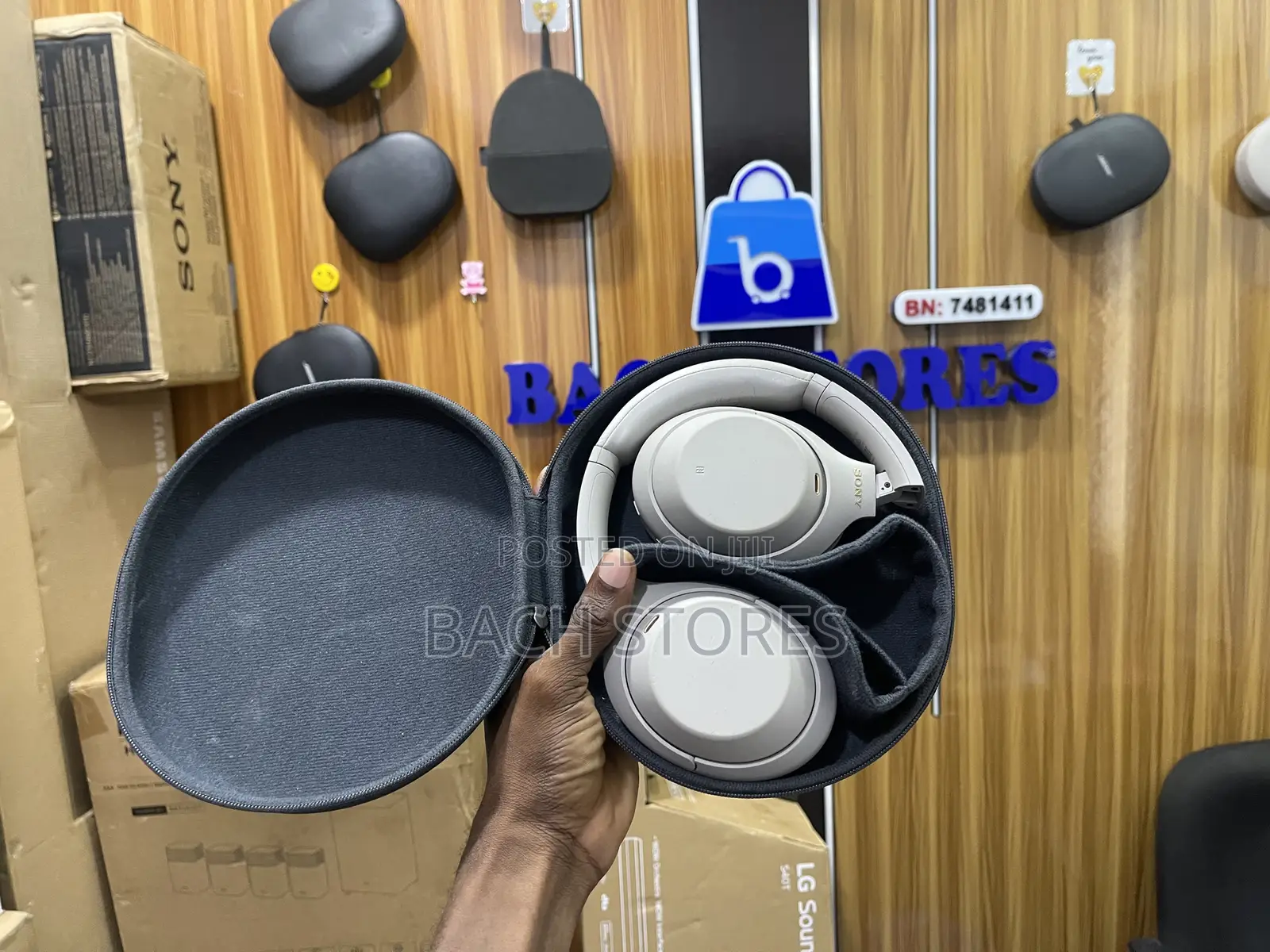 Sony 1000wh-Xm4 Noise Cancelling Headphone