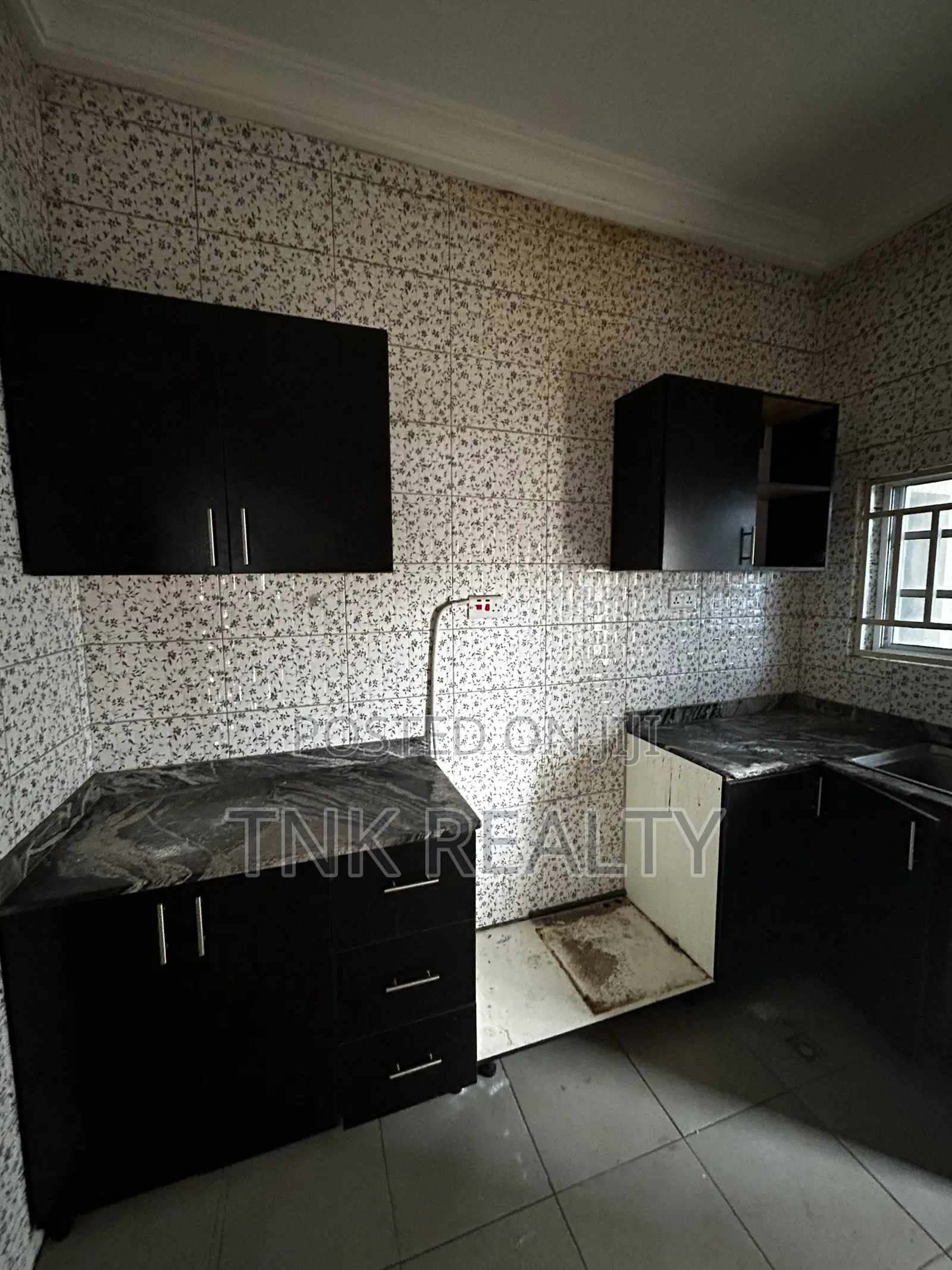 3bdrm Apartment in Katampe for rent