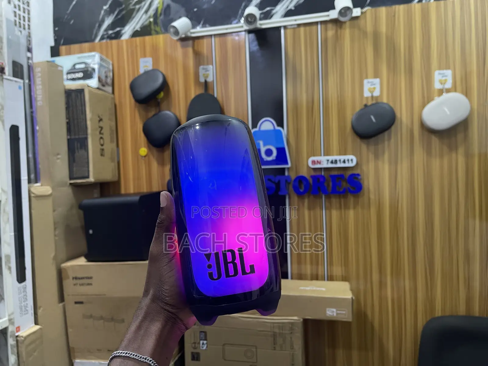 JBL Pulse 5 Portable Speaker With Dazzling Light