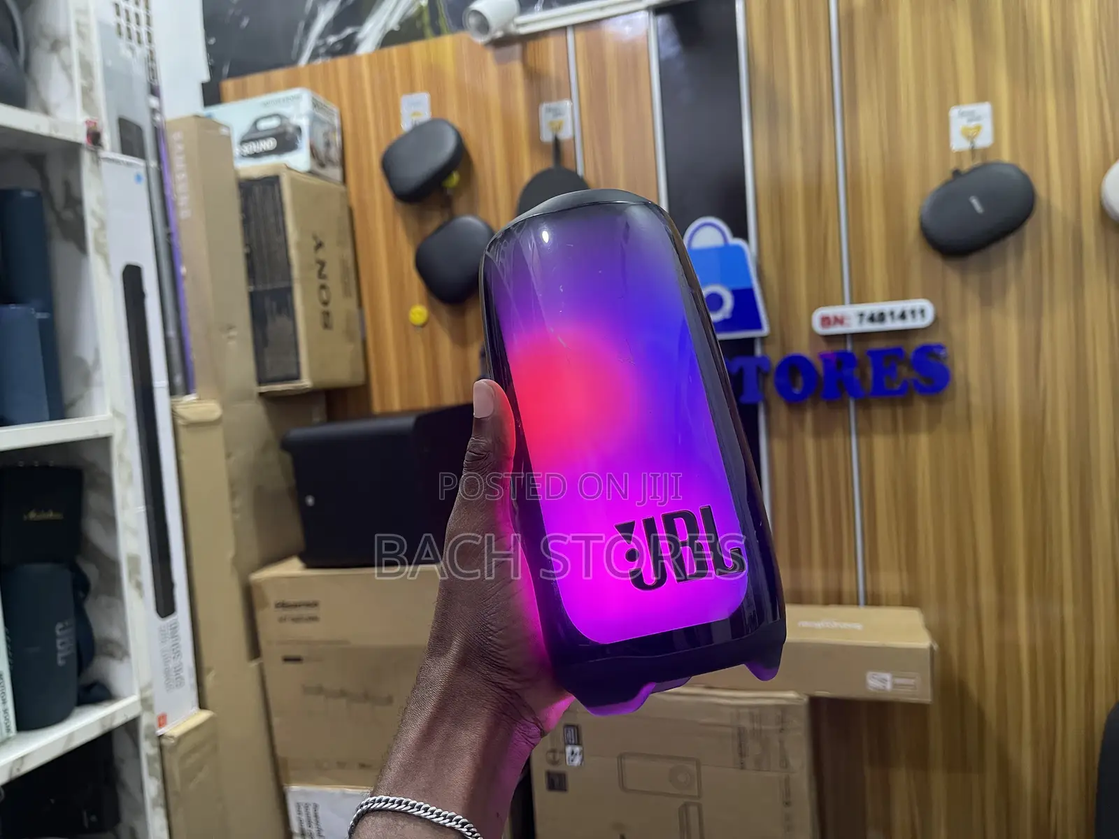 JBL Pulse 5 Portable Speaker With Dazzling Light