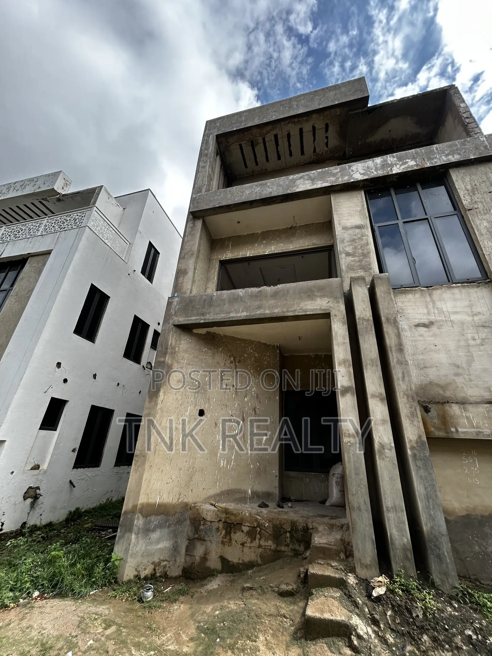 4bdrm Duplex in Katampe (Main) for sale