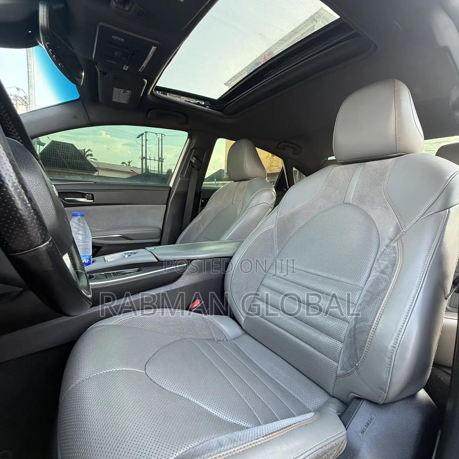 Toyota Avalon XSE FWD Sedan (3.5L V6 8A) 2019 White