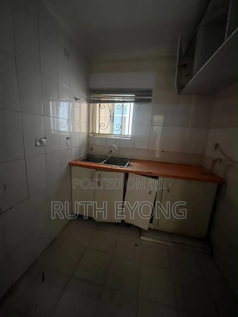 3bdrm Apartment in Ikota Villa Estate, for rent