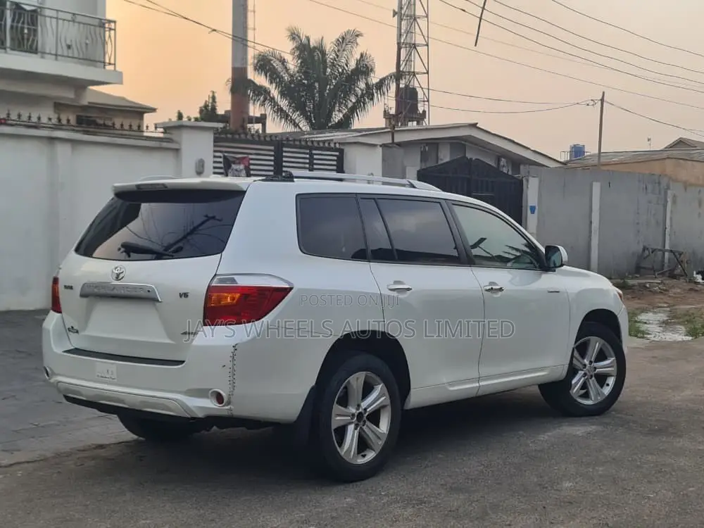 Toyota Highlander 2009 White
