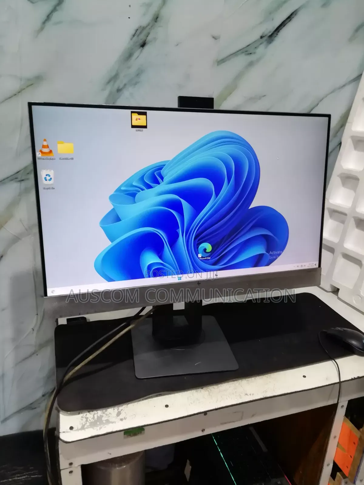 HP 27 FHD1920X1080 IPS 60Hz 16:9 Ratio Webcam and Inbuilt Speakers