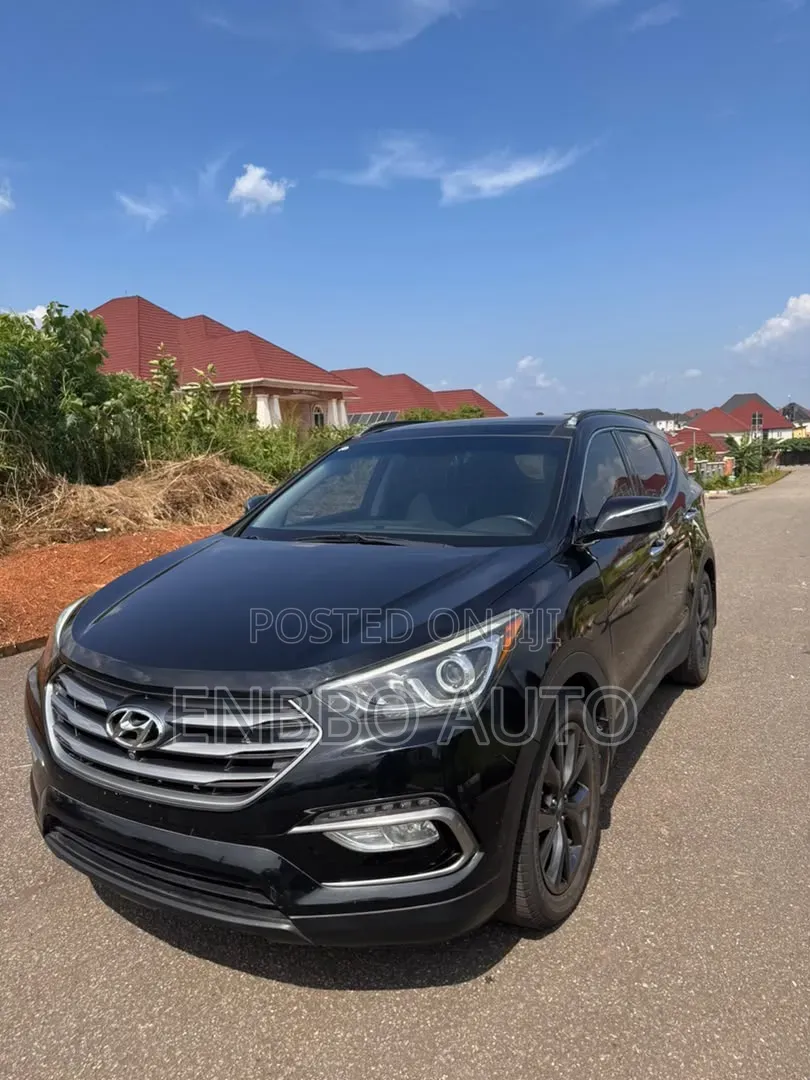 Hyundai Santa Fe SE Ultimate AWD 2018 Black