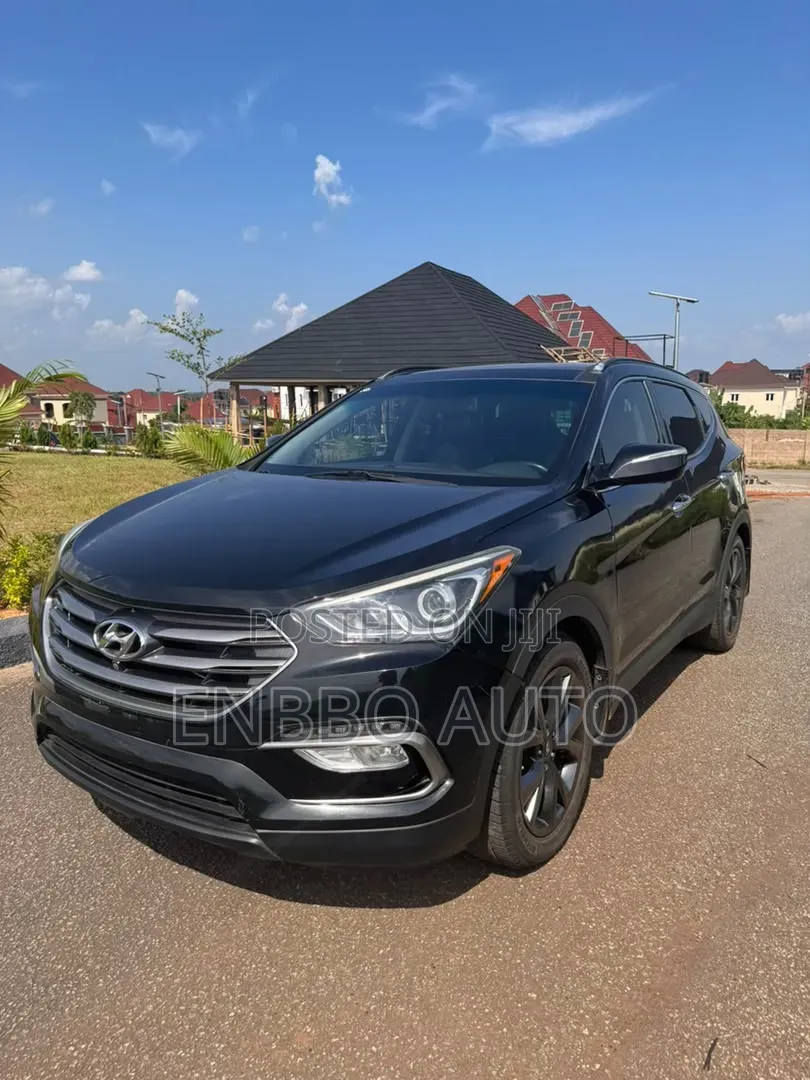 Hyundai Santa Fe SE Ultimate AWD 2018 Black