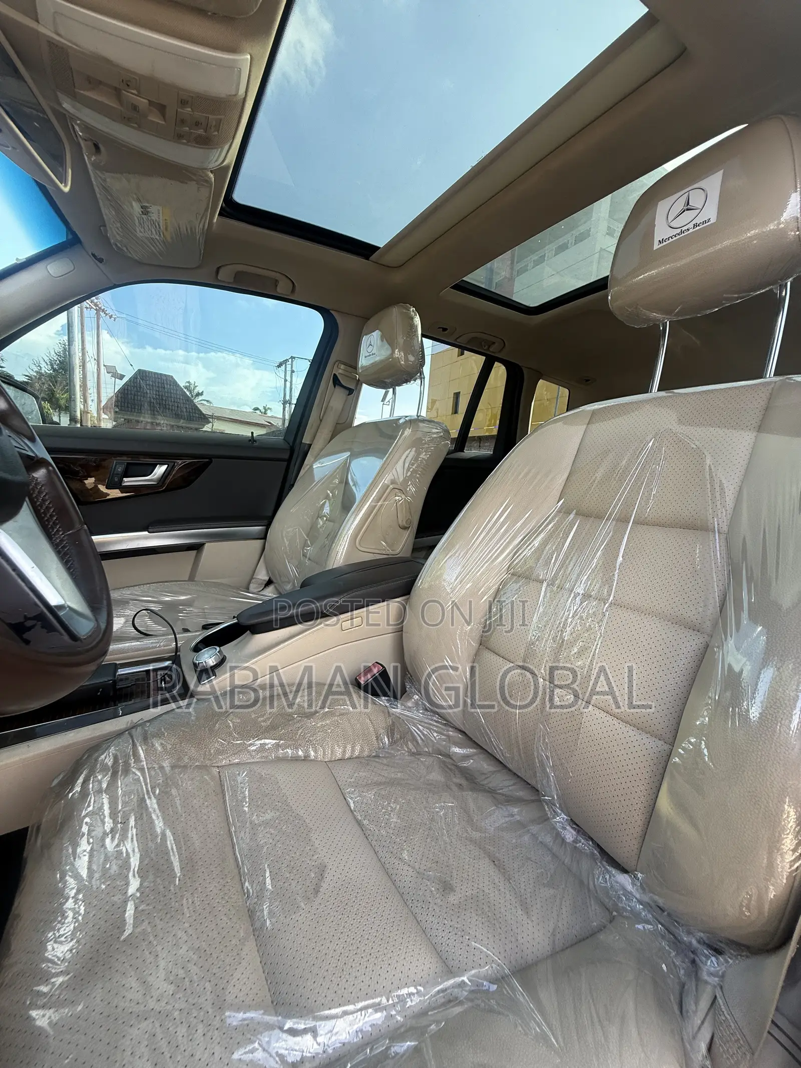 Mercedes-Benz GLK-Class Base GLK 350 4dr AWD 4MATIC (3.5L 6cyl 7A) 2015