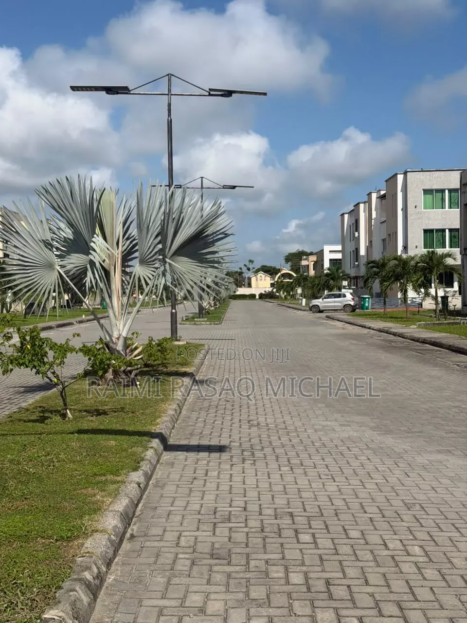 Furnished 3bdrm Apartment in Monastery Road, Sangotedo for rent