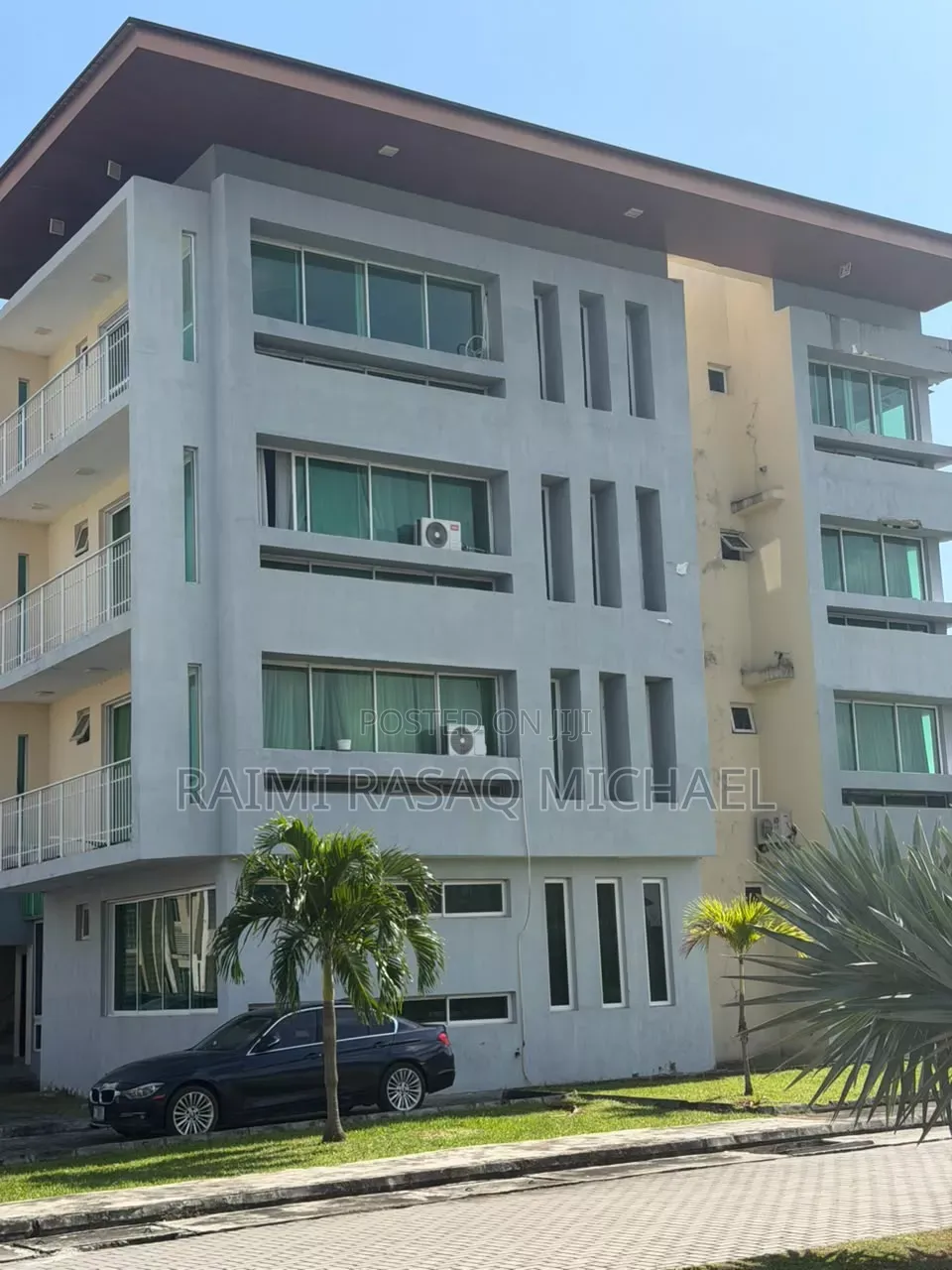 Furnished 3bdrm Apartment in Monastery Road, Sangotedo for rent