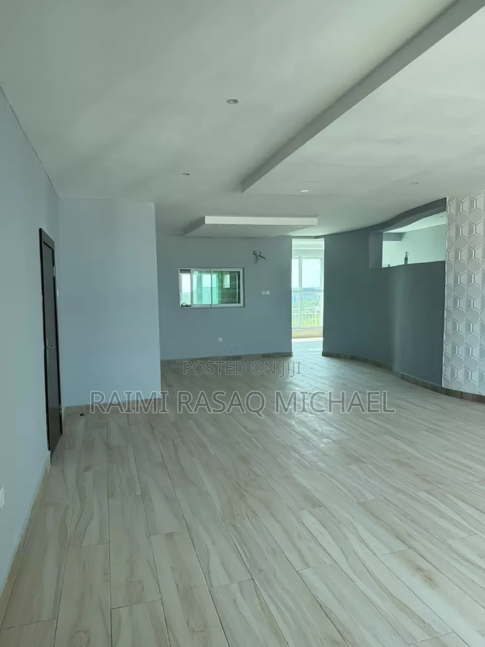 Furnished 3bdrm Apartment in Monastery Road, Sangotedo for rent