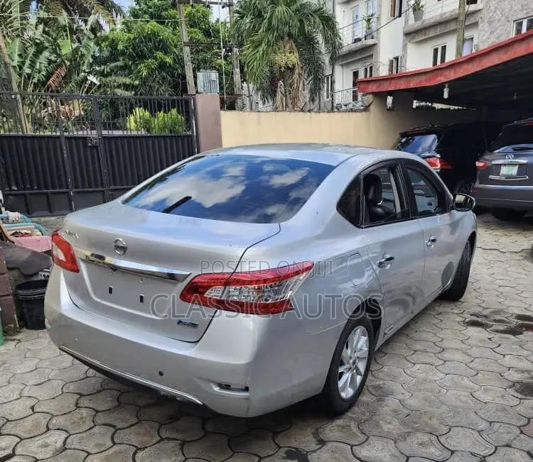Nissan Sentra 2015 Silver