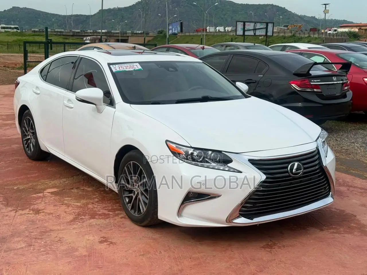 Lexus ES 350 FWD 2017 White