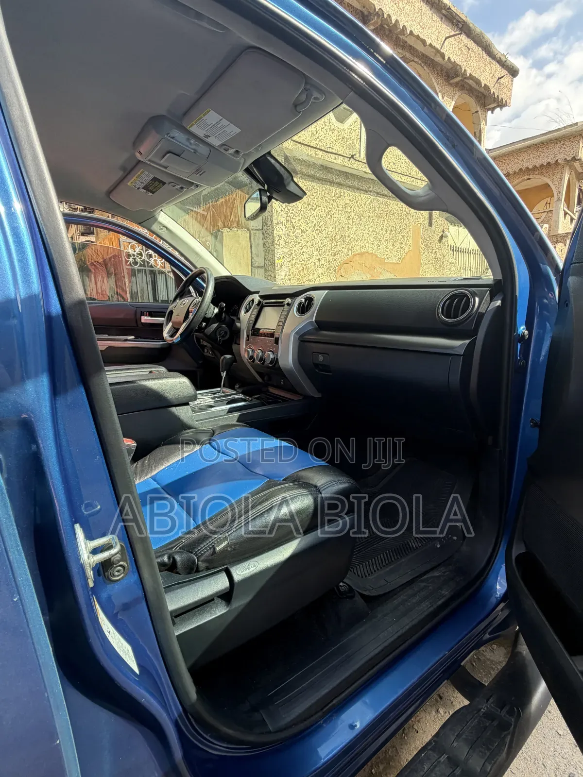 Toyota Tundra 2018 Blue