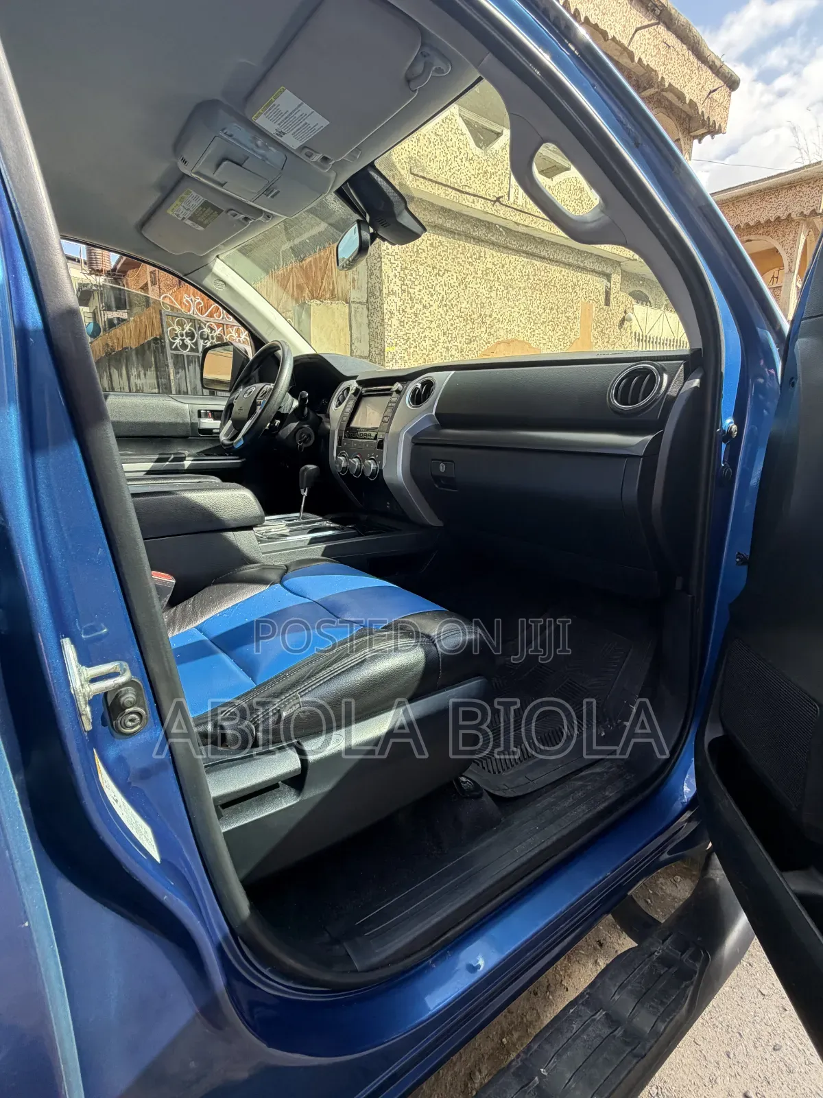 Toyota Tundra 2018 Blue