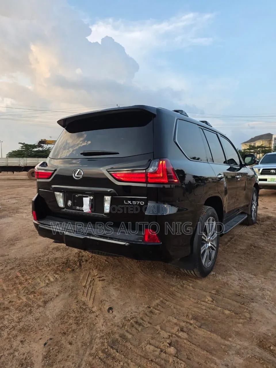 Lexus LX 570 (5 seats) AWD 2019 Black