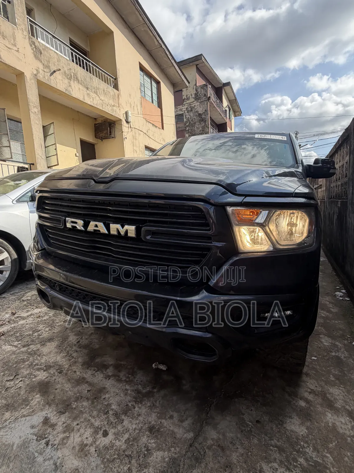 Dodge RAM 1500 5.7 Petrol RWD 2022 Black