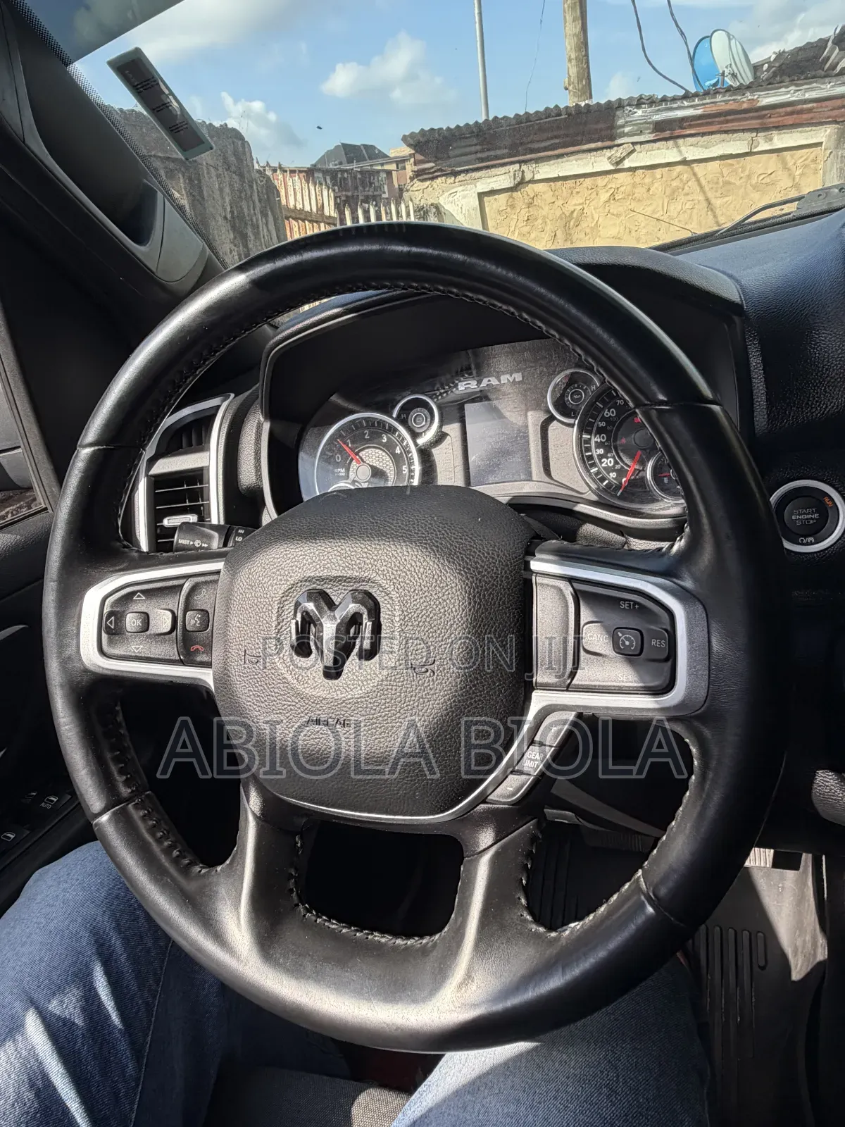 Dodge RAM 1500 5.7 Petrol RWD 2022 Black