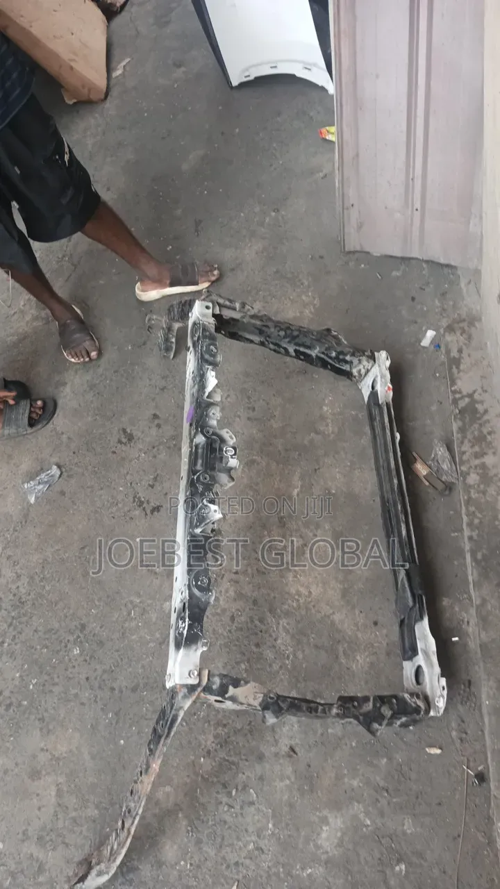Complete Chassis Toyota Hilux 2010