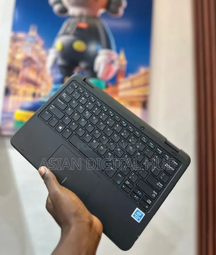 New Laptop Dell Latitude 3190 8GB Intel Core i5 SSD 128GB