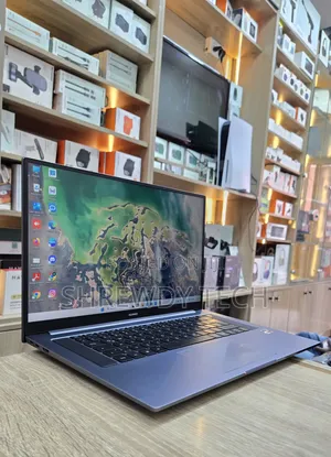 Laptop Huawei 16GB AMD Ryzen 5 SSD 512GB