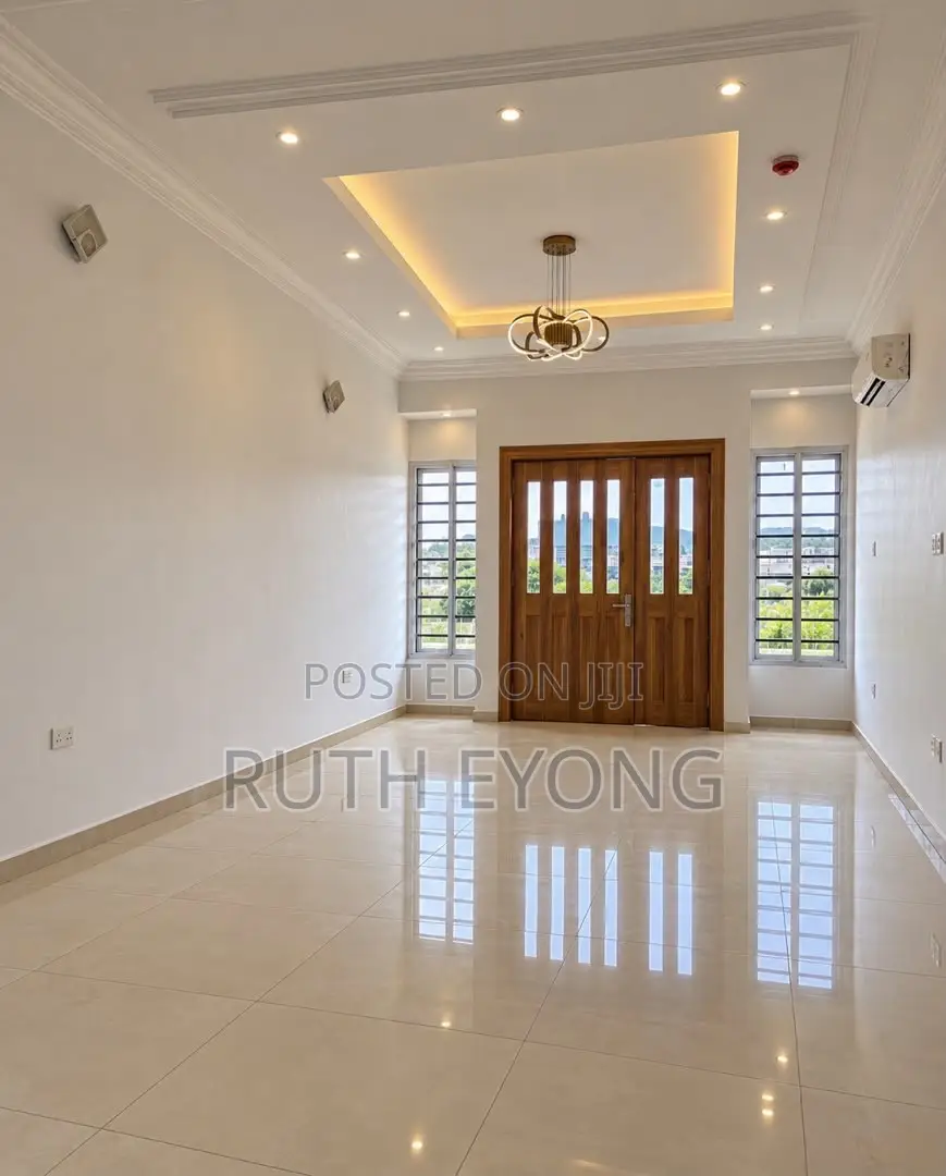 3bdrm Apartment in Ikoyi Lagos for rent