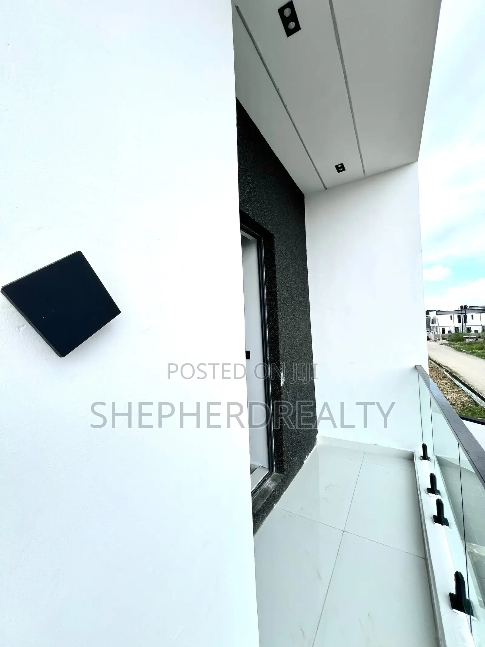 4bdrm Duplex in Ado / Ajah for sale