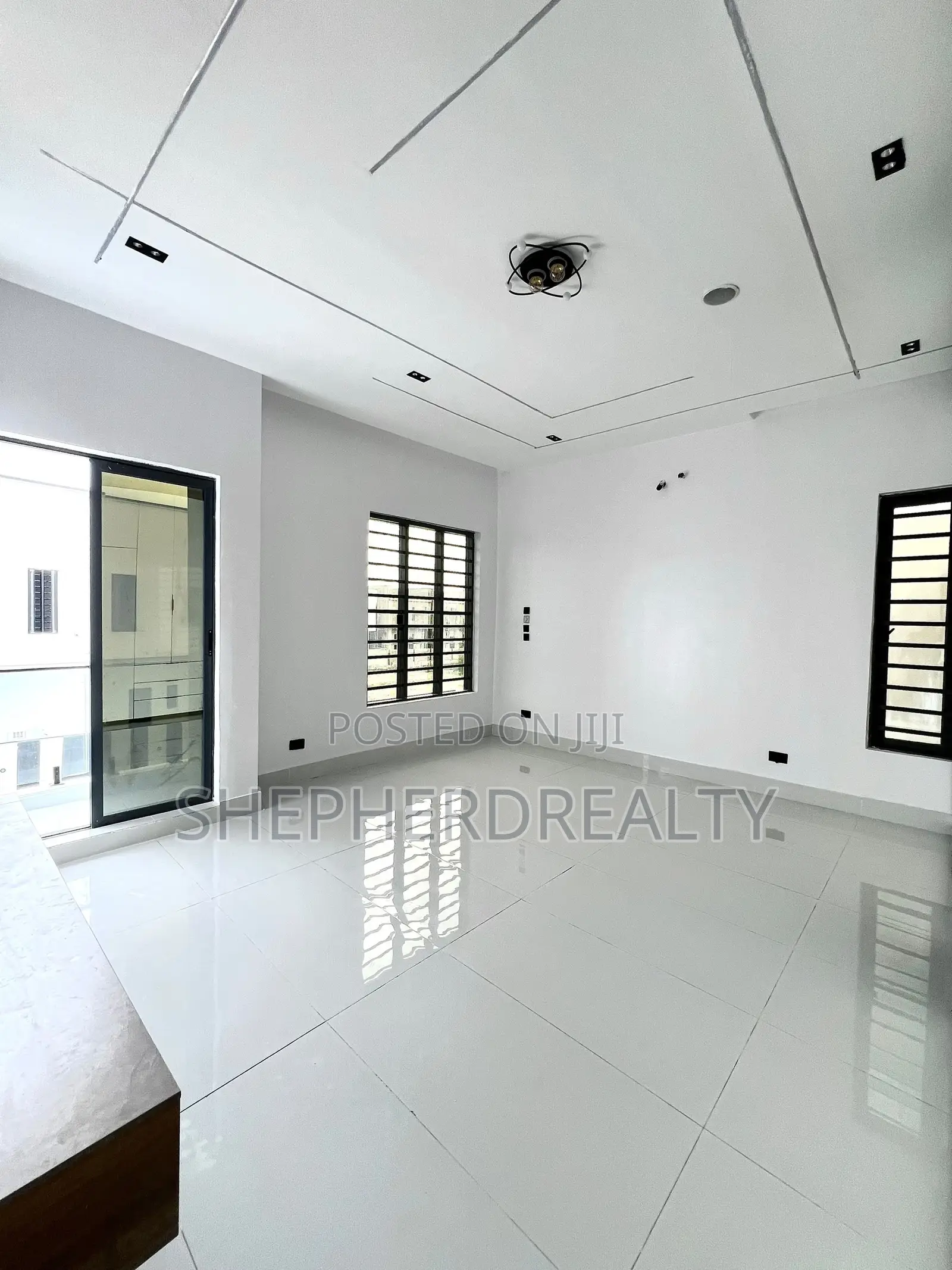 4bdrm Duplex in Ado / Ajah for sale