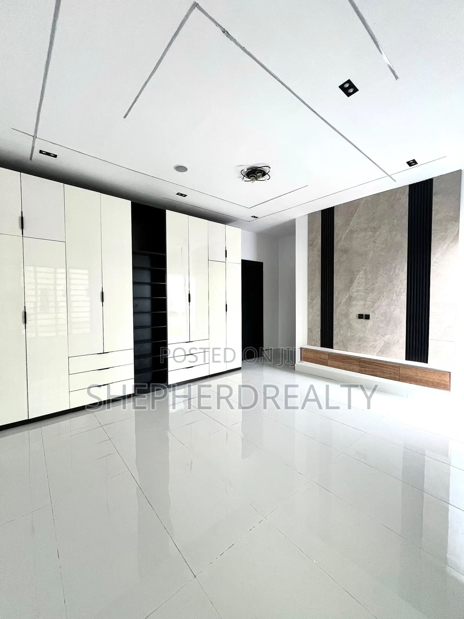 4bdrm Duplex in Ado / Ajah for sale