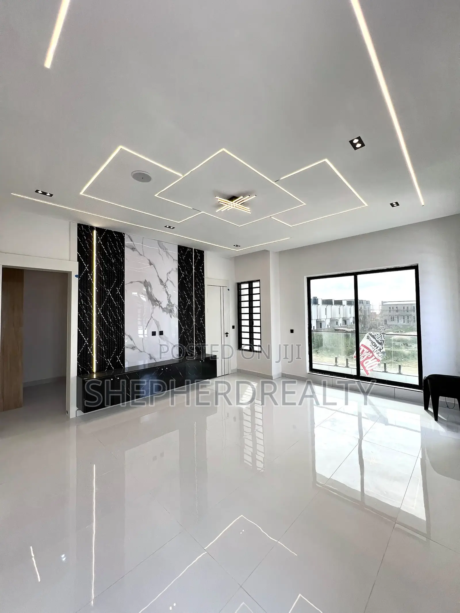 4bdrm Duplex in Ado / Ajah for sale