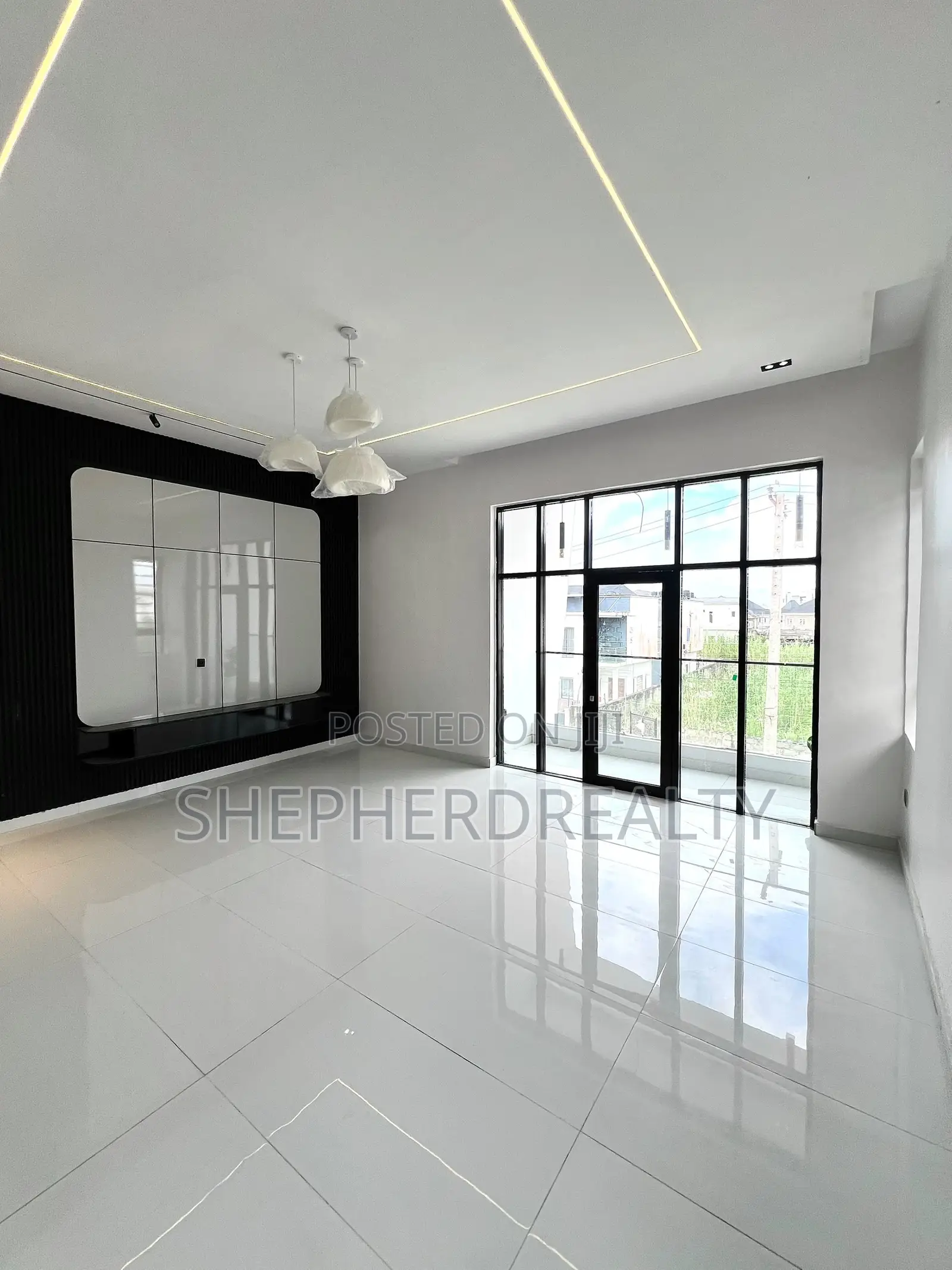 4bdrm Duplex in Ado / Ajah for sale