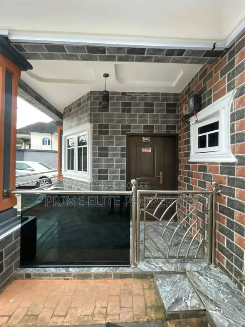2bdrm Bungalow in Shelter Afrique, Uyo for rent
