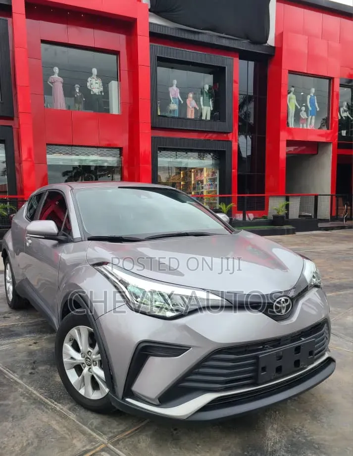 Toyota C-HR 2023 Silver