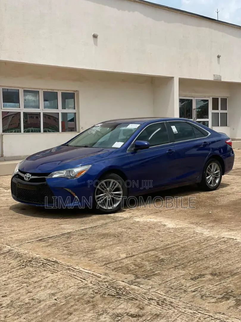 Toyota Camry SE 4dr Sedan (2.5L 4cyl 6A) 2016 Blue