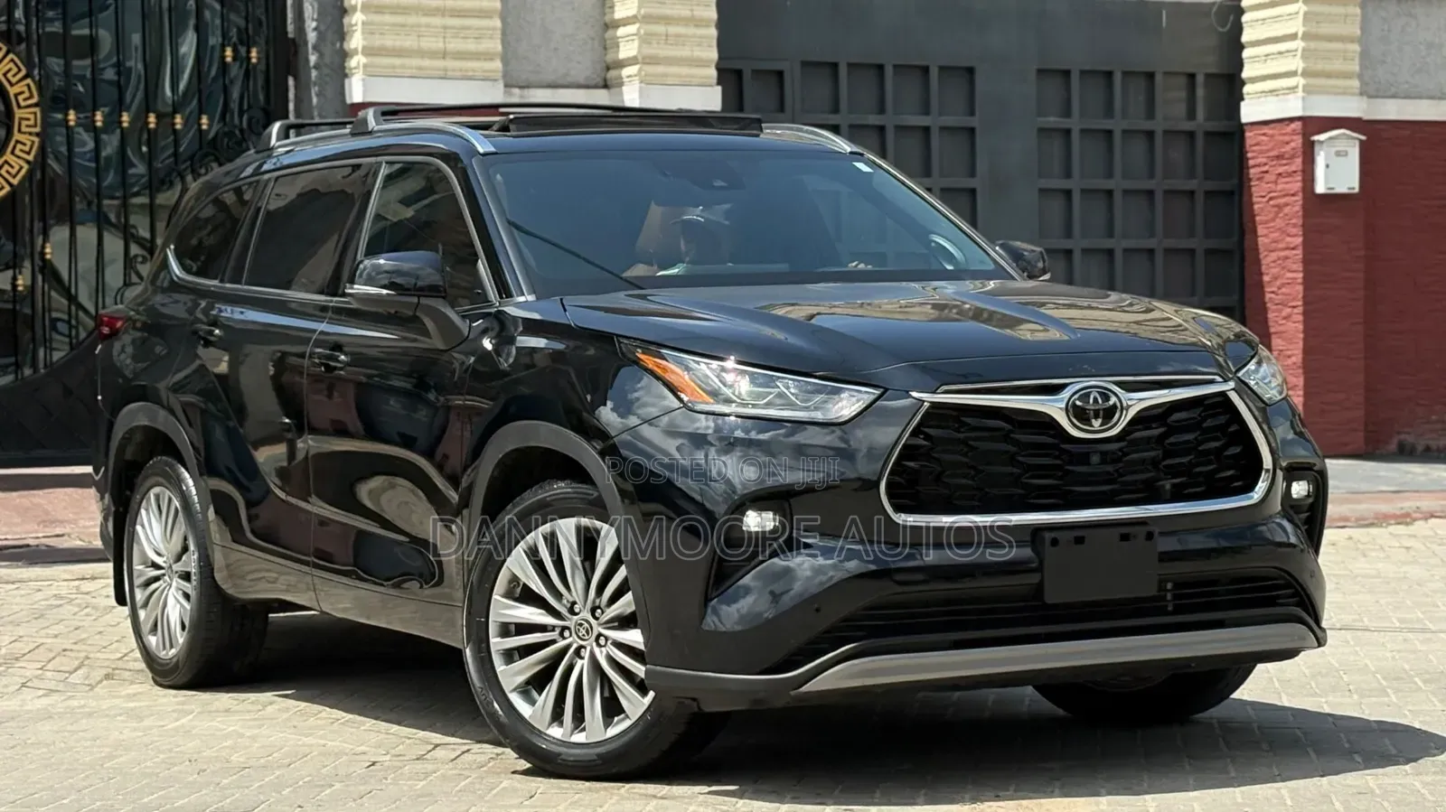 Toyota Highlander Platinum 2022 Black