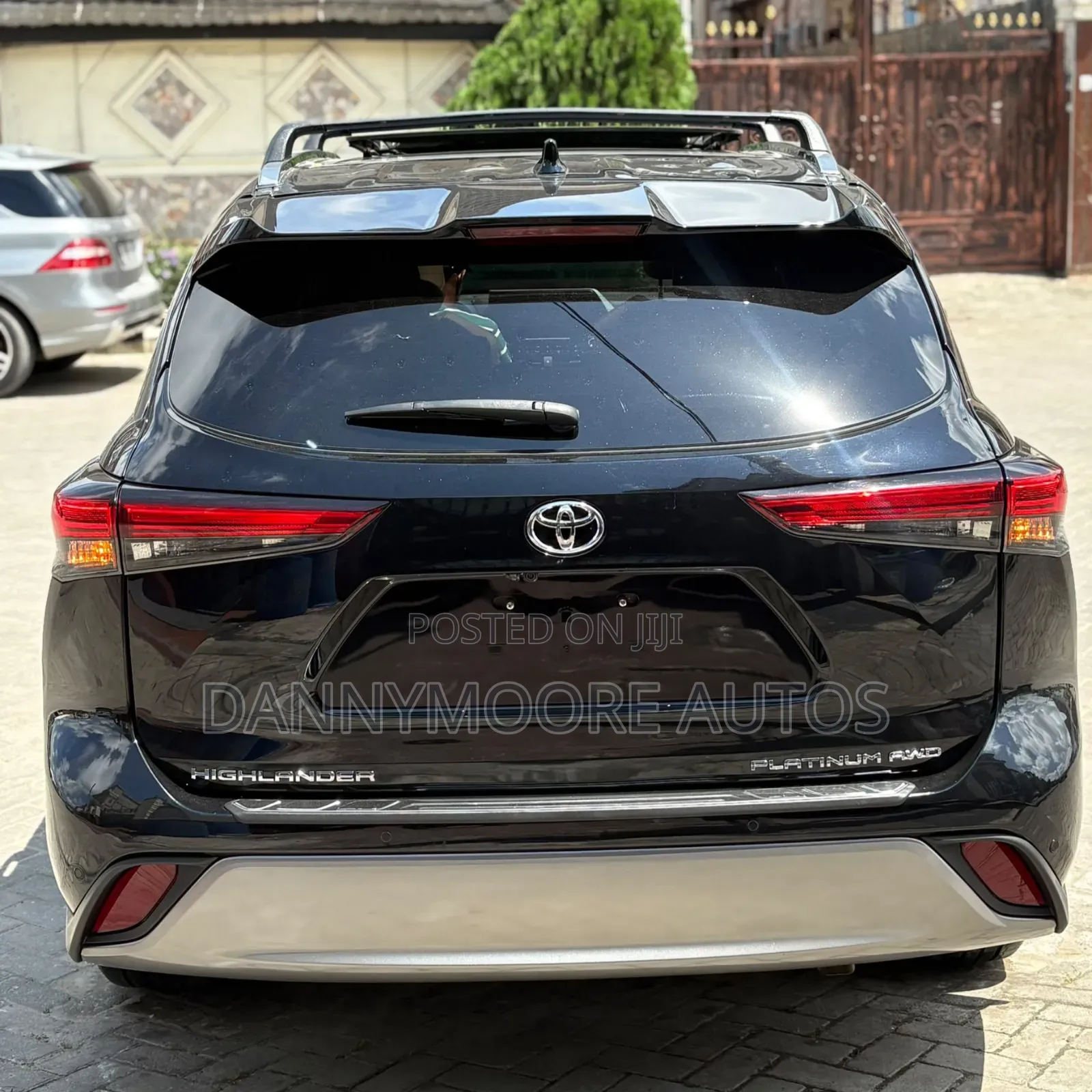 Toyota Highlander Platinum 2022 Black