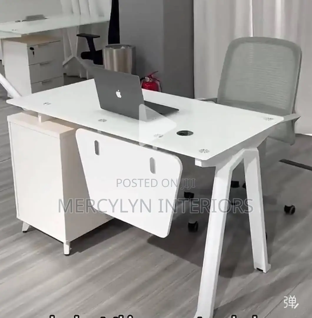1.2 Meter Office Glass Table
