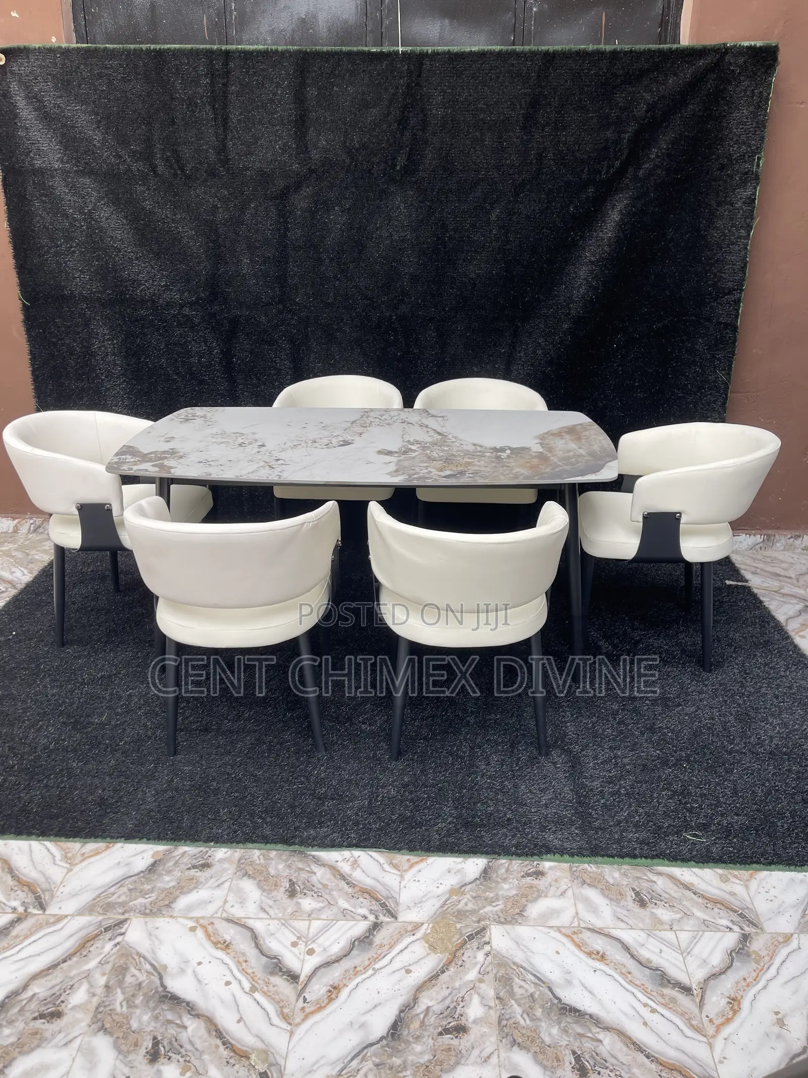 Durable 6 Seater Dinning Set