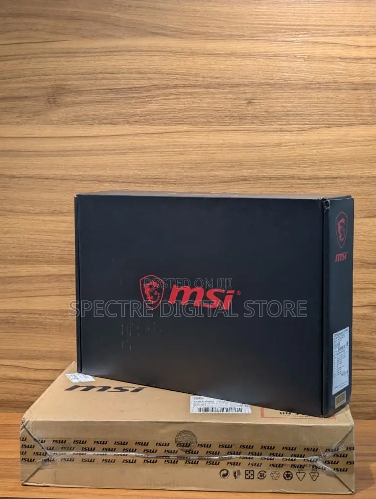 Laptop MSI GP75 Leopard 16GB Intel Core i7 HDD+SSD 1.5T