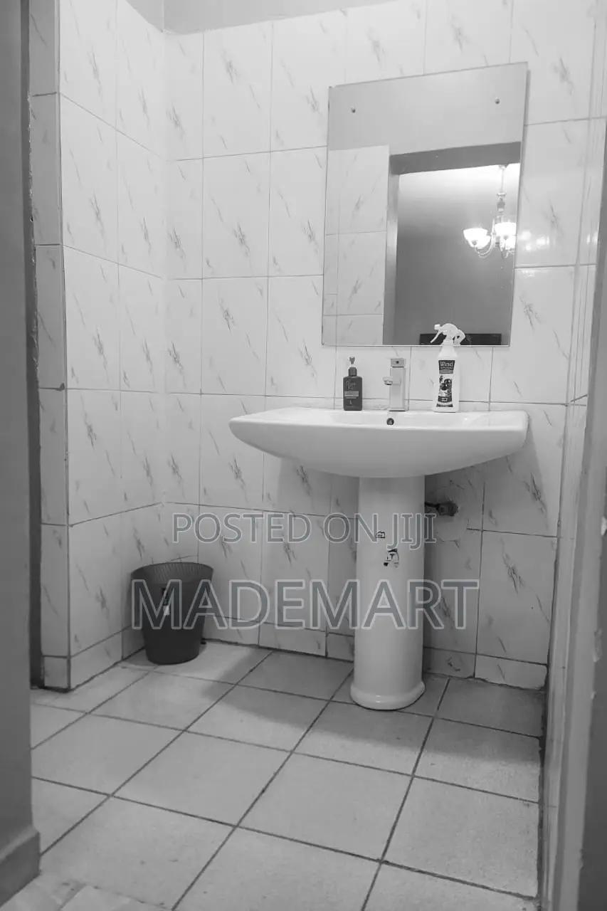 Luxury 2BR Apartment Utako, Abuja | 24/7power|Wifi