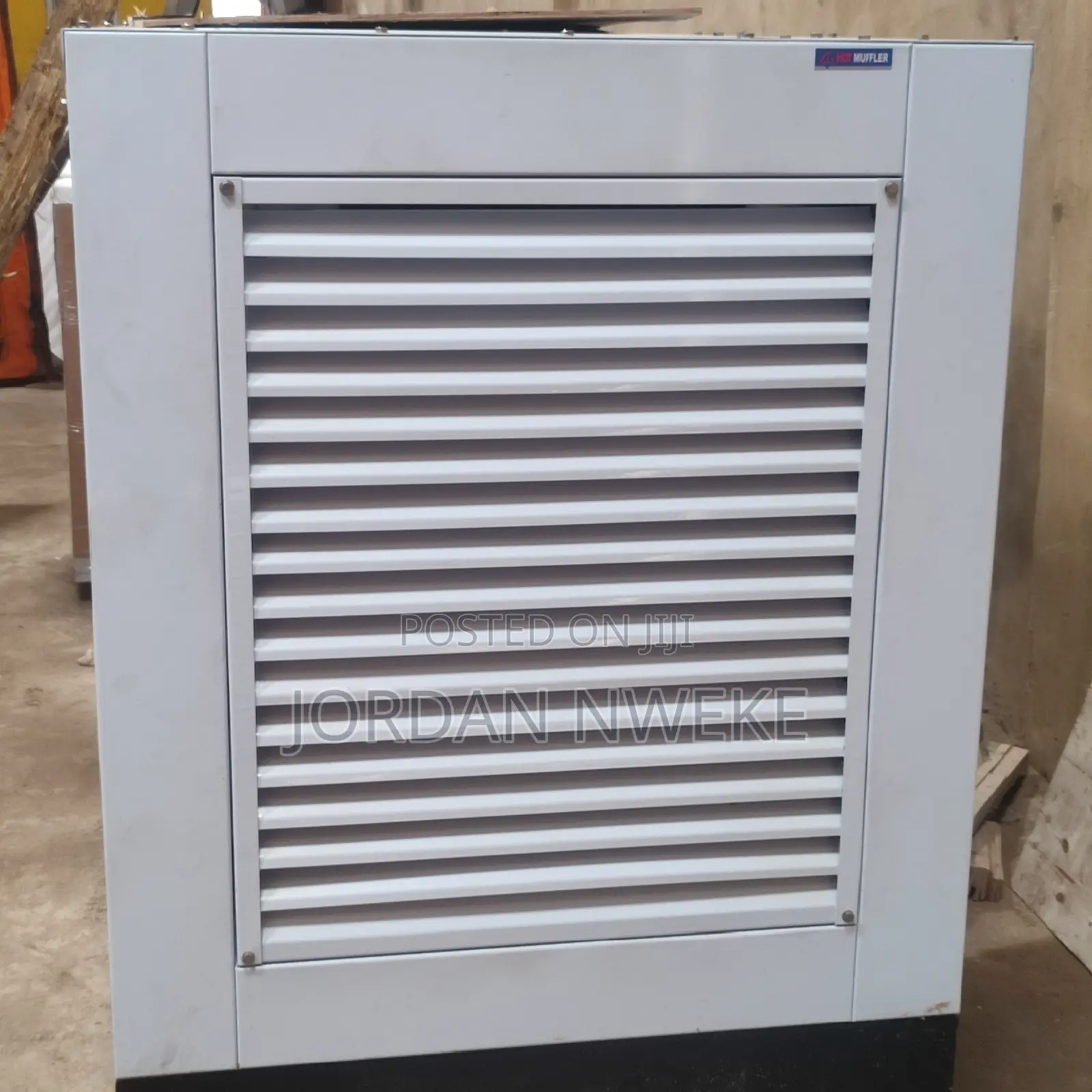 :{150kva} Perkins Soundproof Diesel Generator With Warranty on It