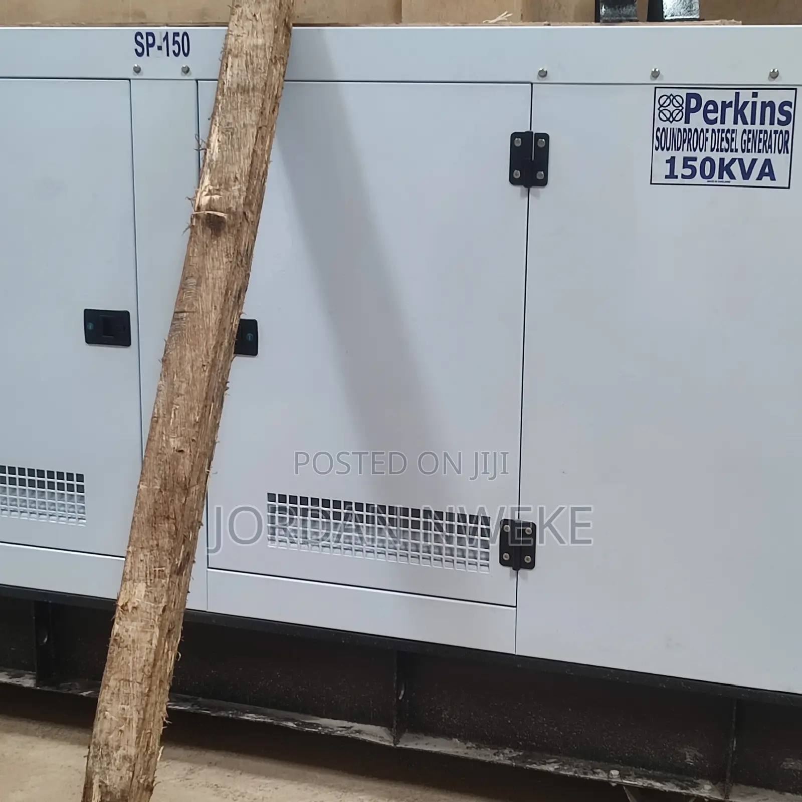 :{150kva} Perkins Soundproof Diesel Generator With Warranty on It