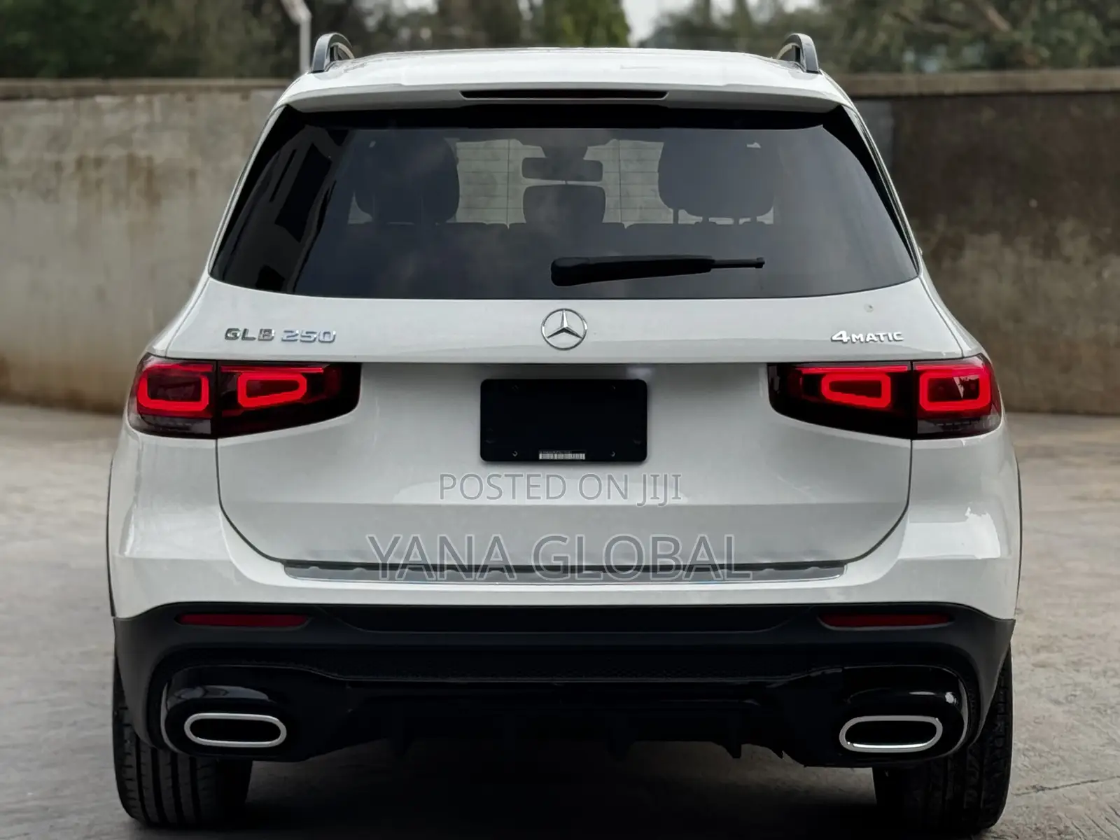 Mercedes-Benz GLB-Class GLB 250 4MATIC 2023 White