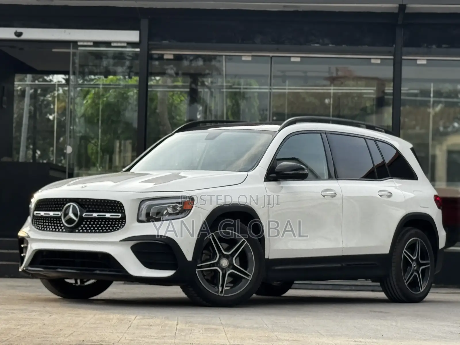 Mercedes-Benz GLB-Class GLB 250 4MATIC 2023 White
