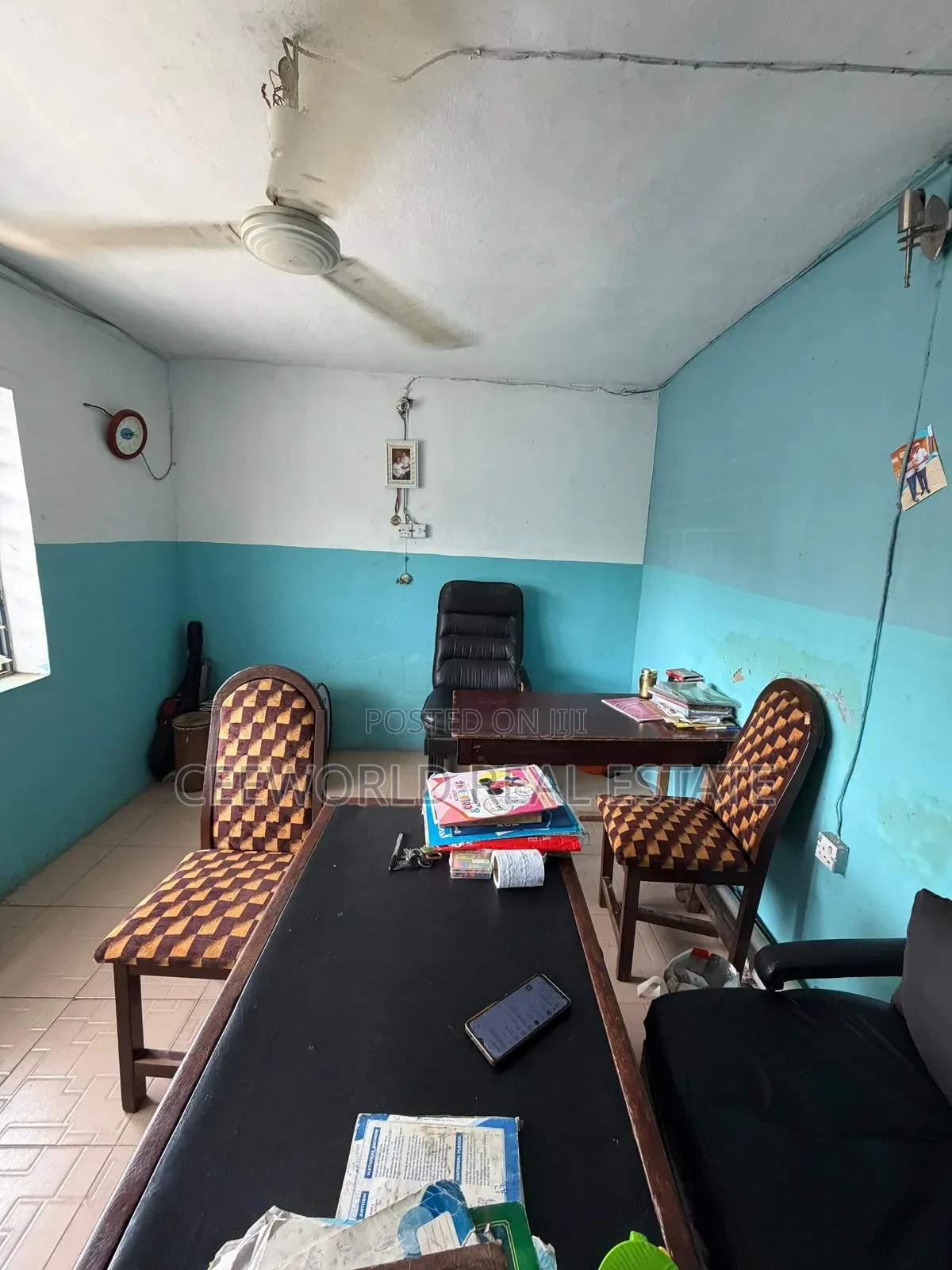 3bdrm Block of Flats in Joyce B Ring Road, CHallenge / Ibadan for sale