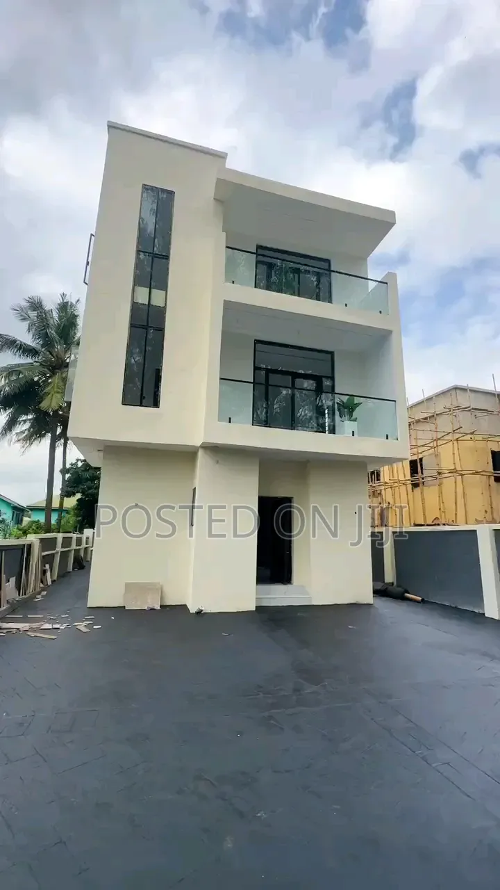 Furnished 4bdrm Duplex in Old Gra, Enugu for sale